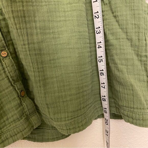 Old navy sage  green muslin cotton button front Top blouse oversized cropped XL - Picture 6 of 9